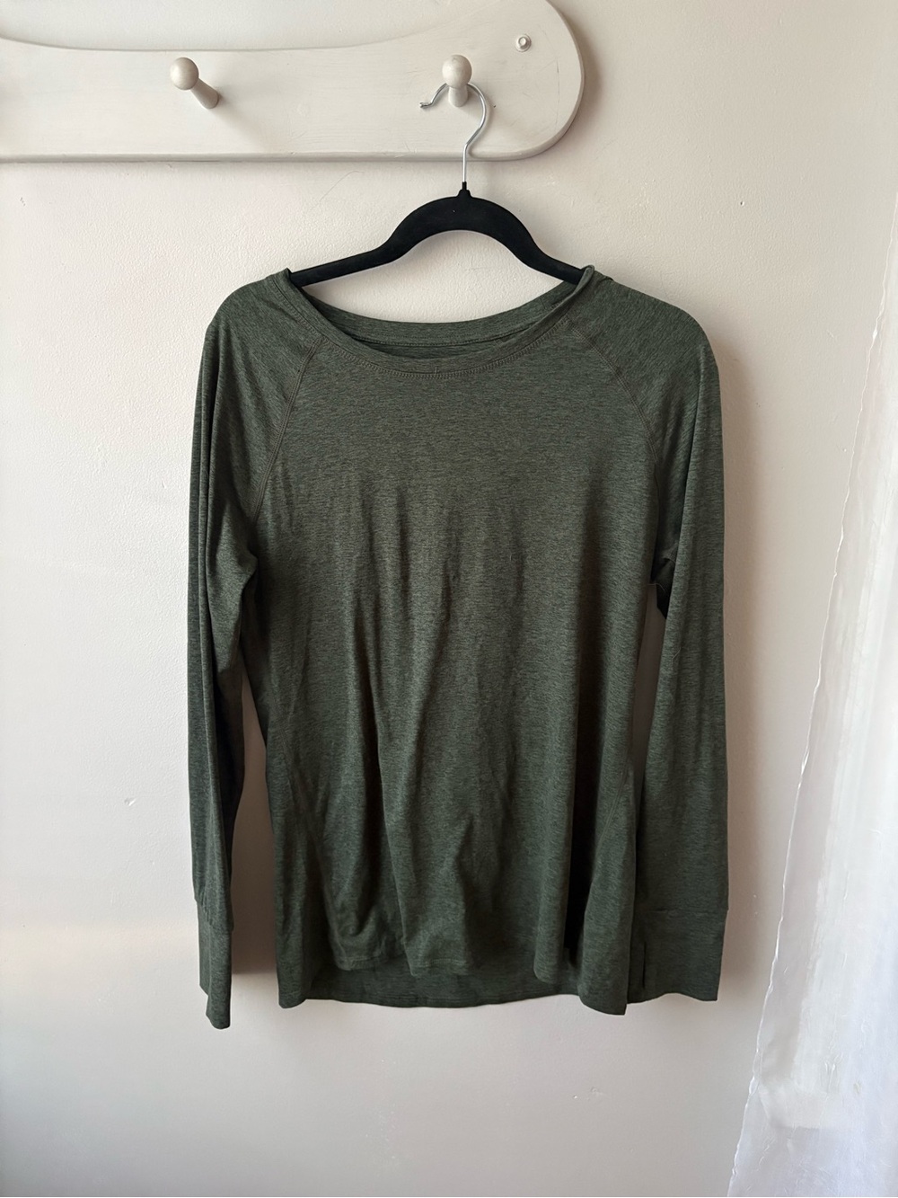 Amazon Essentials Heathered Olive Green Crewneck Tee
